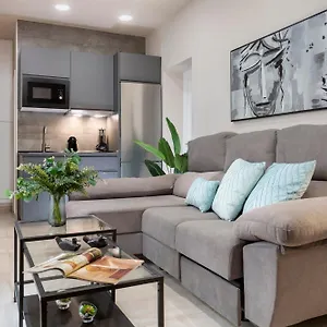 Triana Pureza Con Patio Privado Apartamento