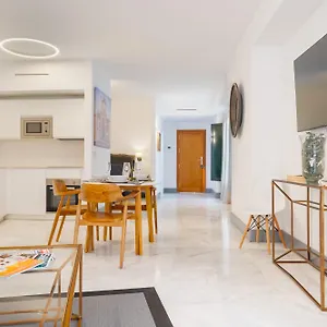 Panther Francos Apartamento